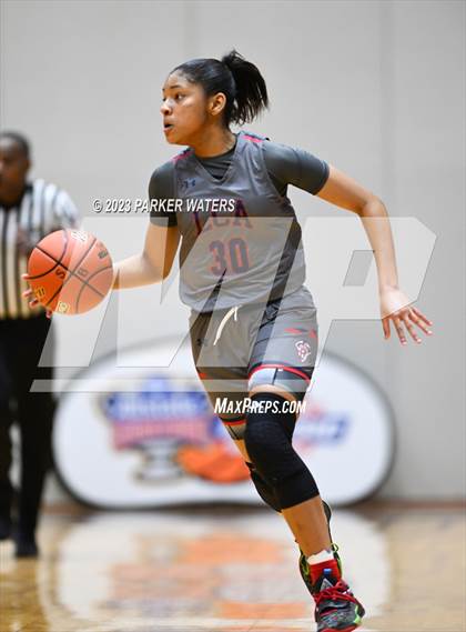 Thumbnail 1 in McGill-Toolen vs Lafayette Christian Academy (Allstate Sugar Bowl National Prep Classic) photogallery.