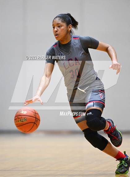 Thumbnail 3 in McGill-Toolen vs Lafayette Christian Academy (Allstate Sugar Bowl National Prep Classic) photogallery.