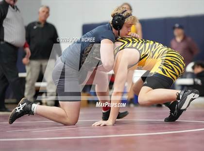 Thumbnail 3 in NorthPoint vs Lewisburg (Lewisburg Quad) photogallery.