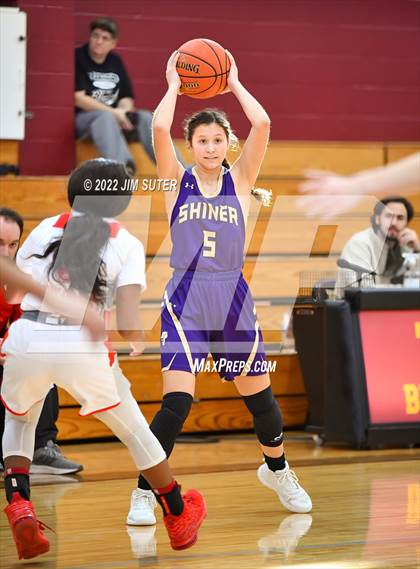 Thumbnail 3 in Groesbeck vs Shiner (Thorndale Shootout) photogallery.