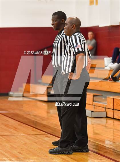 Thumbnail 2 in Groesbeck vs Shiner (Thorndale Shootout) photogallery.