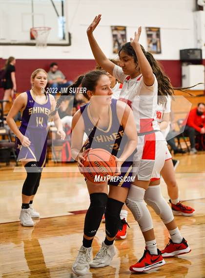 Thumbnail 3 in Groesbeck vs Shiner (Thorndale Shootout) photogallery.
