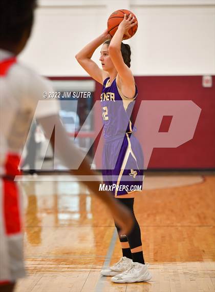 Thumbnail 1 in Groesbeck vs Shiner (Thorndale Shootout) photogallery.