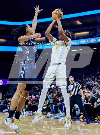 Thumbnail 3 in Notre Dame (SO) vs Granada (CIF State D1 Final) photogallery.