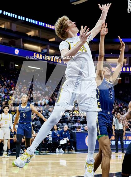 Thumbnail 3 in Notre Dame (SO) vs Granada (CIF State D1 Final) photogallery.