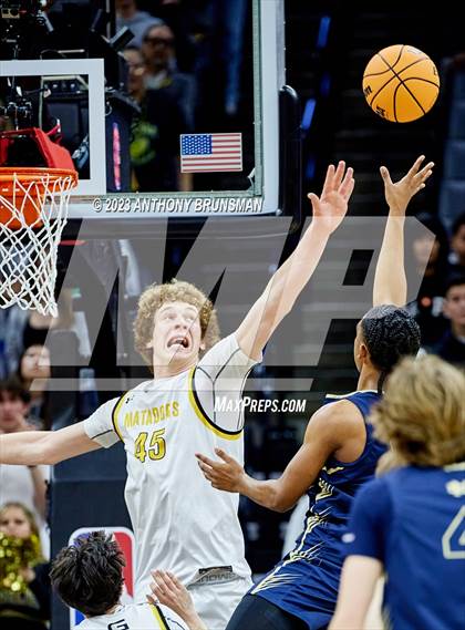 Thumbnail 3 in Notre Dame (SO) vs Granada (CIF State D1 Final) photogallery.