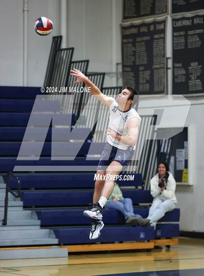 Thumbnail 2 in Menlo-Atherton @ Carlmont photogallery.
