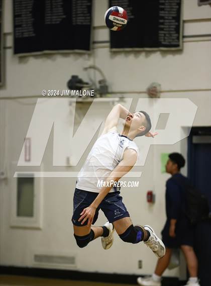 Thumbnail 2 in Menlo-Atherton @ Carlmont photogallery.