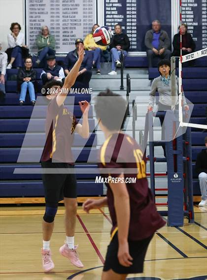 Thumbnail 1 in Menlo-Atherton @ Carlmont photogallery.