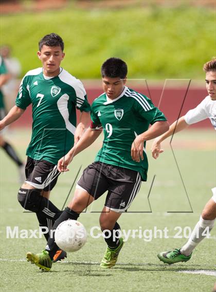 Thumbnail 3 in Fort Bend Clements vs Pasadena (5A Regional Playoff) photogallery.