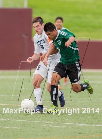 Thumbnail 1 in Fort Bend Clements vs Pasadena (5A Regional Playoff) photogallery.