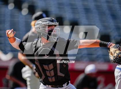 Thumbnail 1 in Mountain Ridge vs. O'Connor (AIA 6A Quarterfinal) photogallery.