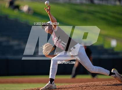 Thumbnail 1 in Mountain Ridge vs. O'Connor (AIA 6A Quarterfinal) photogallery.