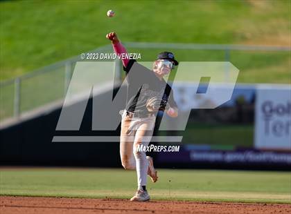 Thumbnail 1 in Mountain Ridge vs. O'Connor (AIA 6A Quarterfinal) photogallery.