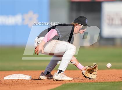 Thumbnail 1 in Mountain Ridge vs. O'Connor (AIA 6A Quarterfinal) photogallery.