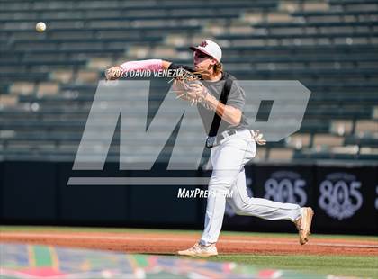 Thumbnail 1 in Mountain Ridge vs. O'Connor (AIA 6A Quarterfinal) photogallery.