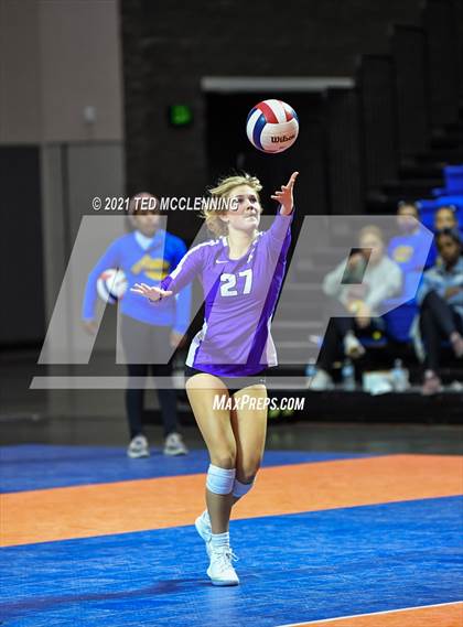 Thumbnail 3 in Fayetteville vs. Har-Ber (AAA 6A Final) photogallery.