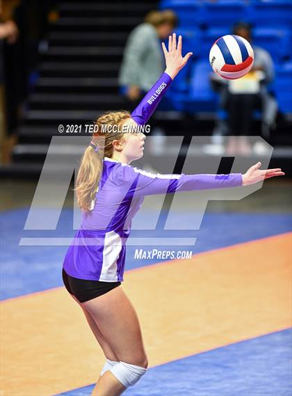 Thumbnail 2 in Fayetteville vs. Har-Ber (AAA 6A Final) photogallery.
