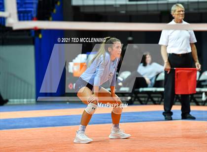 Thumbnail 1 in Fayetteville vs. Har-Ber (AAA 6A Final) photogallery.