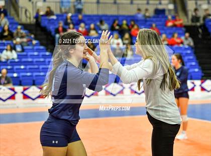 Thumbnail 1 in Fayetteville vs. Har-Ber (AAA 6A Final) photogallery.