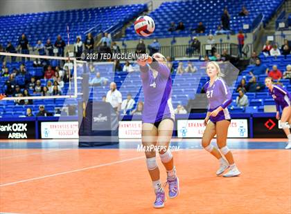 Thumbnail 1 in Fayetteville vs. Har-Ber (AAA 6A Final) photogallery.
