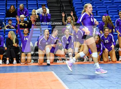 Thumbnail 2 in Fayetteville vs. Har-Ber (AAA 6A Final) photogallery.