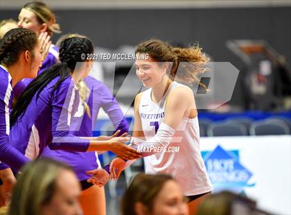 Thumbnail 3 in Fayetteville vs. Har-Ber (AAA 6A Final) photogallery.