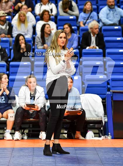 Thumbnail 2 in Fayetteville vs. Har-Ber (AAA 6A Final) photogallery.