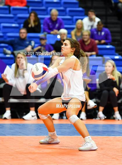 Thumbnail 3 in Fayetteville vs. Har-Ber (AAA 6A Final) photogallery.