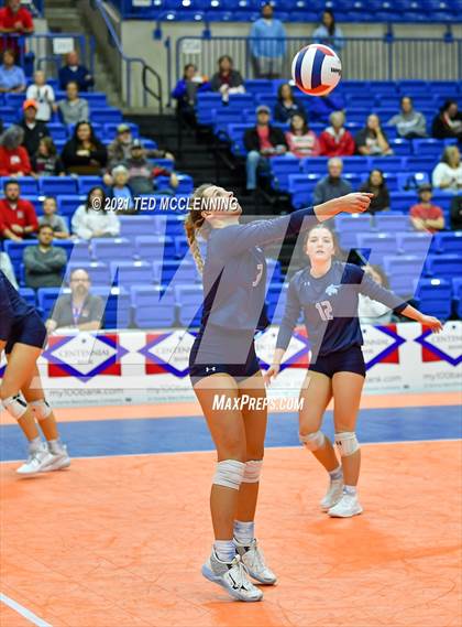 Thumbnail 2 in Fayetteville vs. Har-Ber (AAA 6A Final) photogallery.
