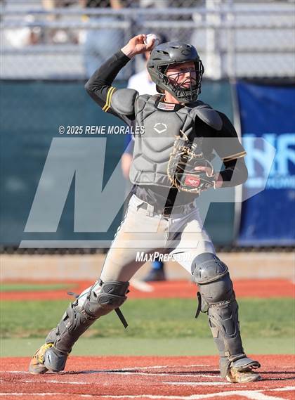 Thumbnail 1 in Santa Barbara vs Crescenta Valley (CIF SS D3 Rnd1 Playoff) photogallery.