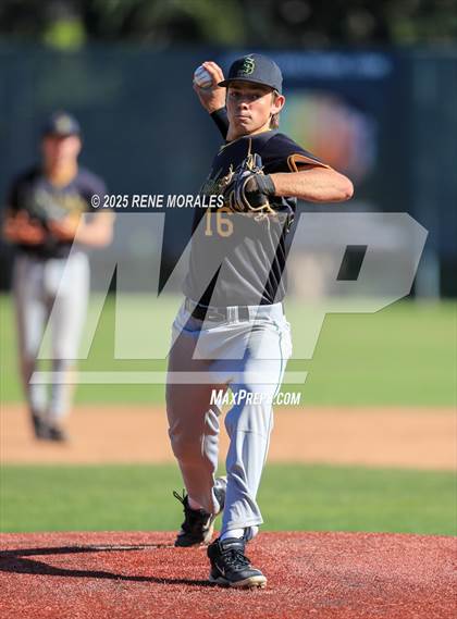 Thumbnail 2 in Santa Barbara vs Crescenta Valley (CIF SS D3 Rnd1 Playoff) photogallery.