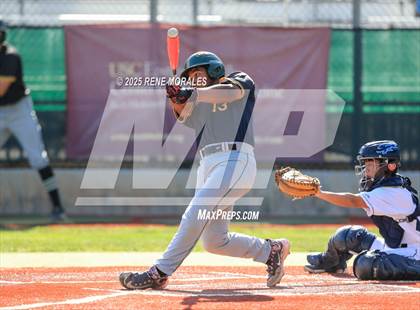Thumbnail 1 in Santa Barbara vs Crescenta Valley (CIF SS D3 Rnd1 Playoff) photogallery.