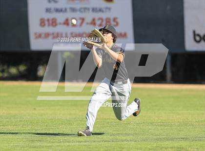 Thumbnail 3 in Santa Barbara vs Crescenta Valley (CIF SS D3 Rnd1 Playoff) photogallery.