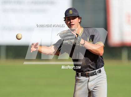 Thumbnail 1 in Santa Barbara vs Crescenta Valley (CIF SS D3 Rnd1 Playoff) photogallery.
