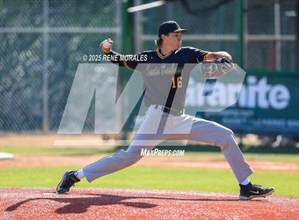Thumbnail 1 in Santa Barbara vs Crescenta Valley (CIF SS D3 Rnd1 Playoff) photogallery.