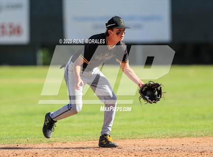 Thumbnail 3 in Santa Barbara vs Crescenta Valley (CIF SS D3 Rnd1 Playoff) photogallery.