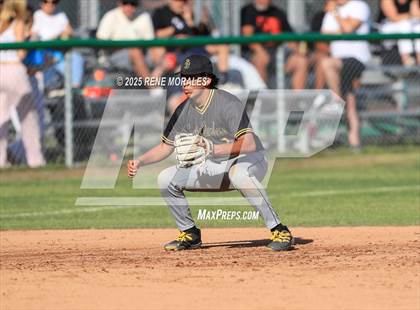 Thumbnail 3 in Santa Barbara vs Crescenta Valley (CIF SS D3 Rnd1 Playoff) photogallery.