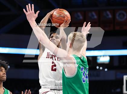 Thumbnail 2 in Lee's Summit North vs. Blue Springs South (MSHSAA Class 5 Sectional) photogallery.