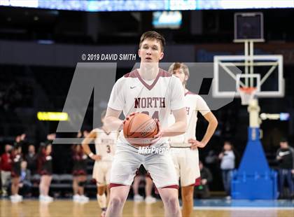Thumbnail 2 in Lee's Summit North vs. Blue Springs South (MSHSAA Class 5 Sectional) photogallery.