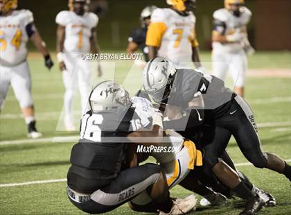 Thumbnail 3 in Jones County vs. Houston County photogallery.