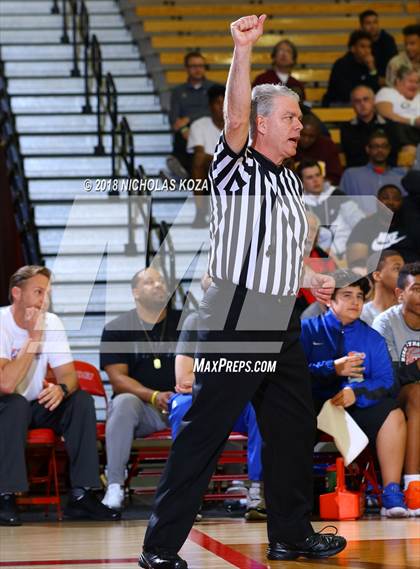 Thumbnail 2 in Fairfax vs. Bishop Gorman (Nike Extravaganza) photogallery.