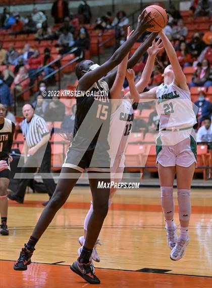 Thumbnail 3 in South Grand Prairie vs. Southlake Carroll (UIL 6A Regional Semifinal Playoff) photogallery.