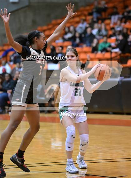 Thumbnail 3 in South Grand Prairie vs. Southlake Carroll (UIL 6A Regional Semifinal Playoff) photogallery.
