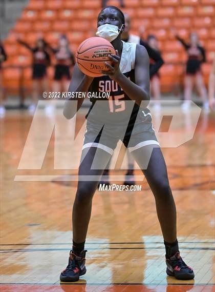 Thumbnail 2 in South Grand Prairie vs. Southlake Carroll (UIL 6A Regional Semifinal Playoff) photogallery.