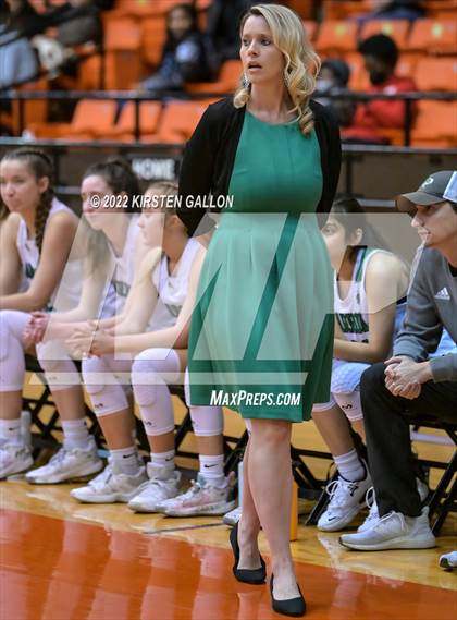 Thumbnail 2 in South Grand Prairie vs. Southlake Carroll (UIL 6A Regional Semifinal Playoff) photogallery.