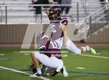 Thumbnail 2 in Ganado vs. Ozona (UIL 2A Bi-District Playoffs) photogallery.