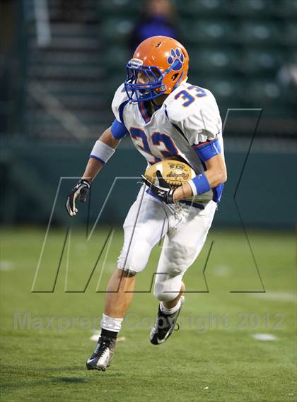 Thumbnail 3 in Livonia vs. East Rochester-Gananda photogallery.