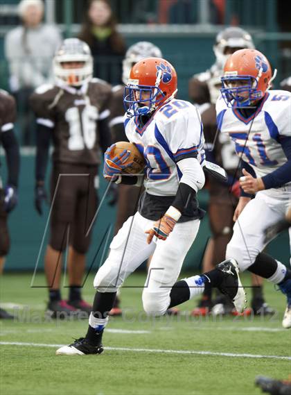 Thumbnail 3 in Livonia vs. East Rochester-Gananda photogallery.
