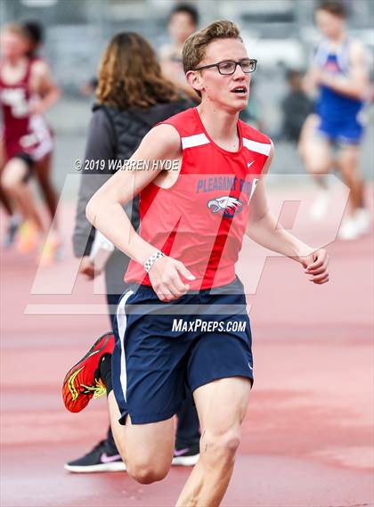 Thumbnail 1 in Mark Macres Invitational photogallery.